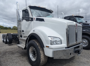 New 2025 KENWORTH T880 Hooklift Truck