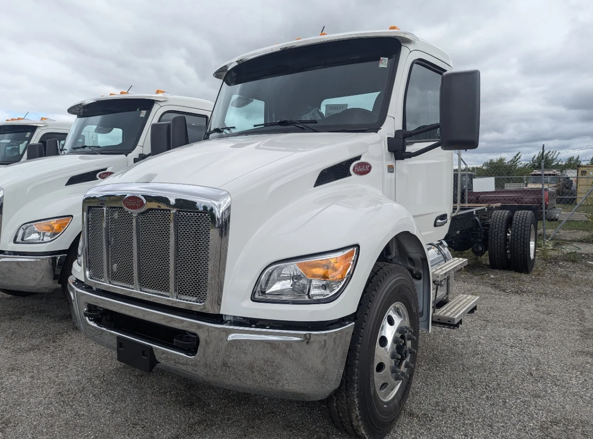 New 2025 PETERBILT 536 Hooklift Truck - image 2 of 6