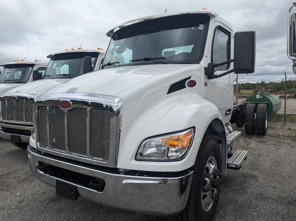 New 2025 PETERBILT 536 Hooklift Truck - image 2 of 6