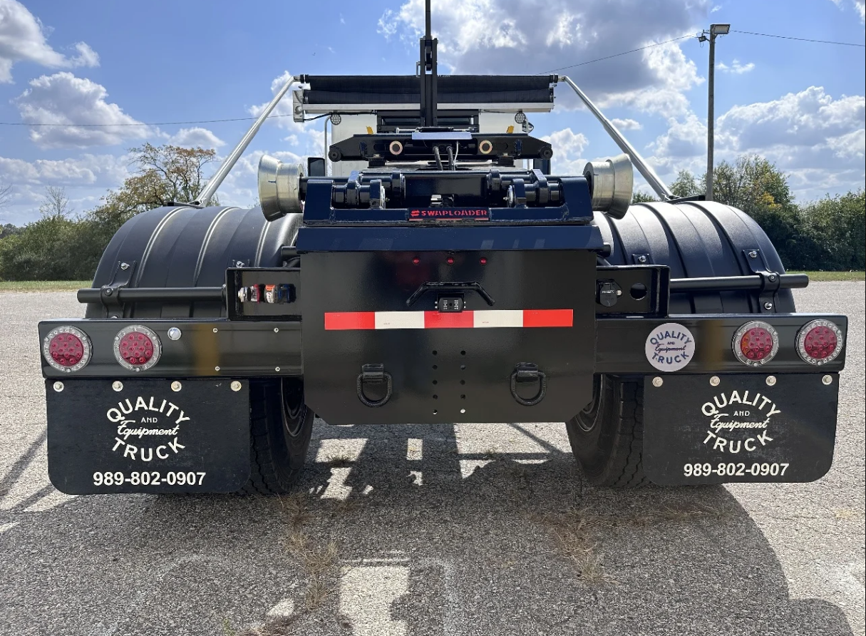 New 2025 PETERBILT 536 Hooklift Truck - image 6 of 6