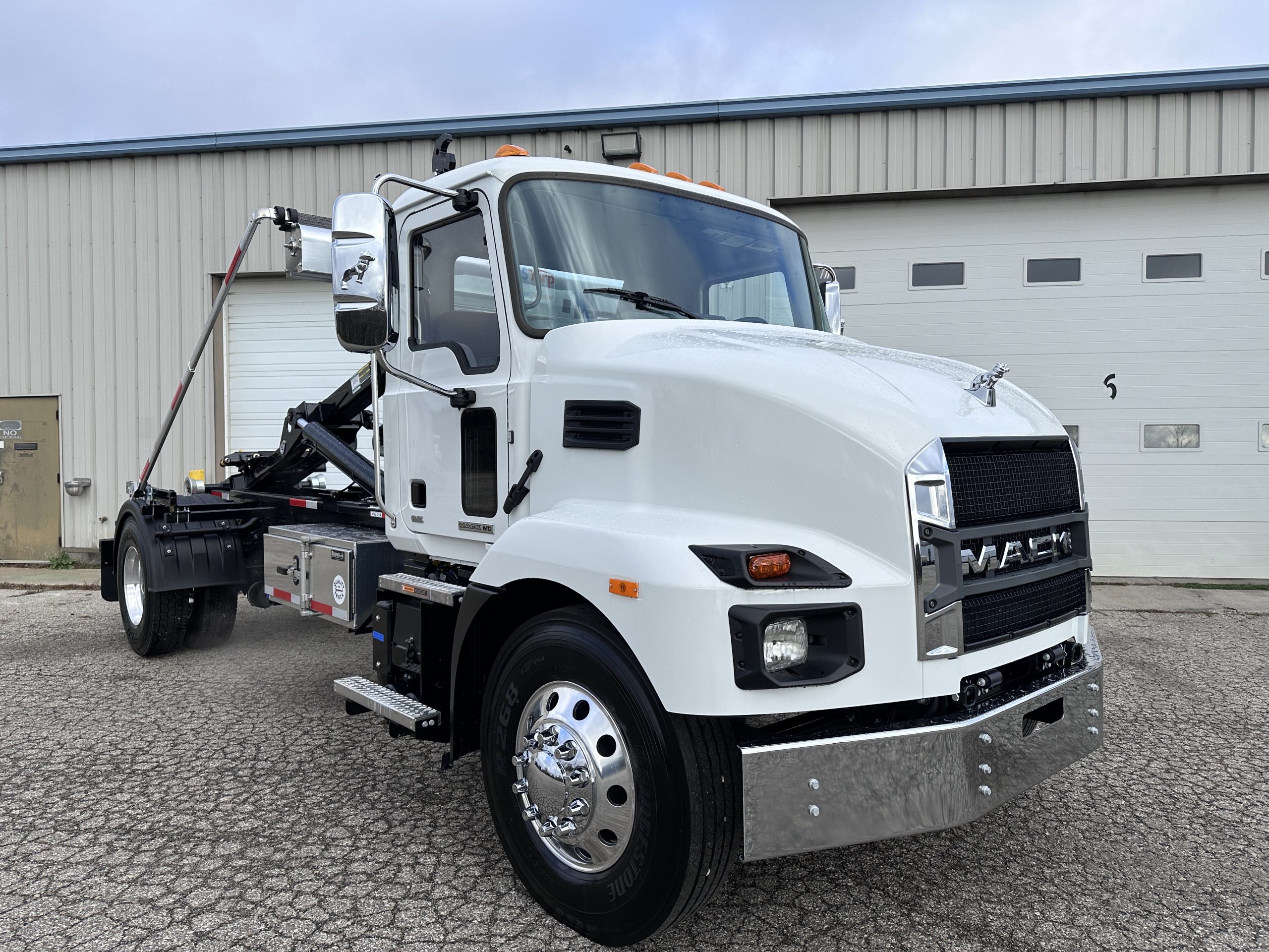 New 2025 MACK MD7 Hooklift Truck - image 2 of 6