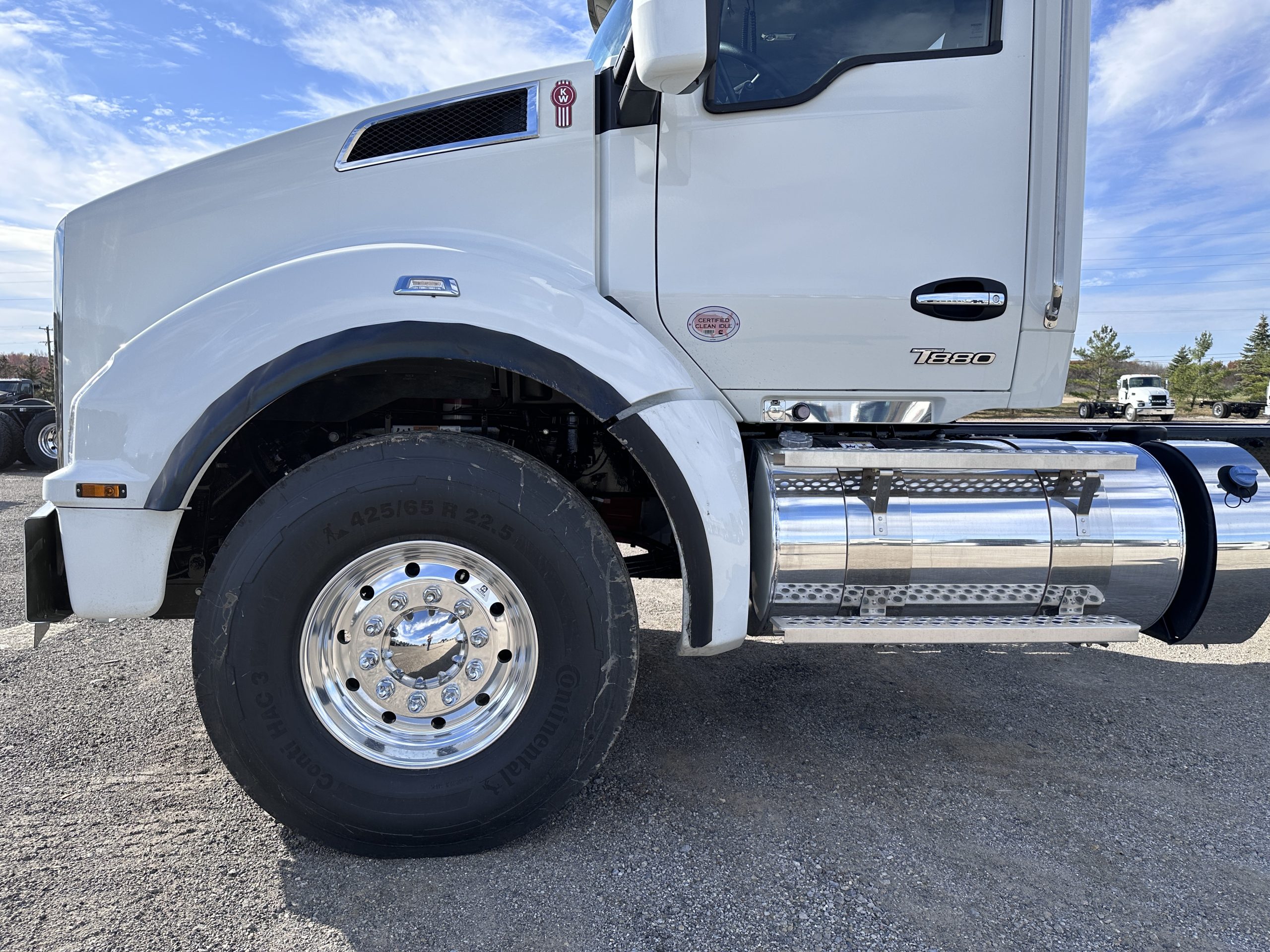 New 2025 KENWORTH T880 Hooklift Truck - image 6 of 6