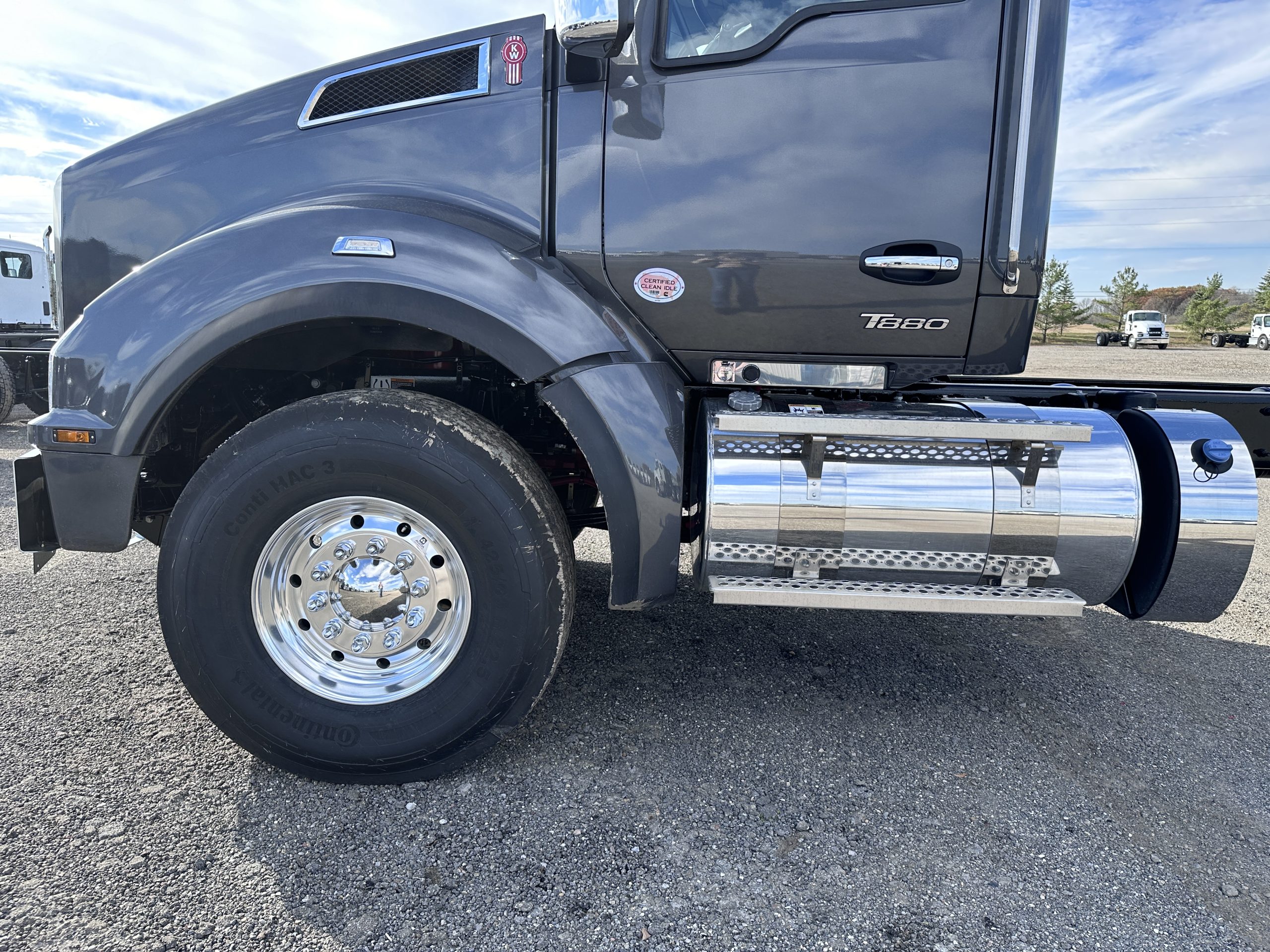 New 2025 KENWORTH T880 Hooklift Truck - image 6 of 6