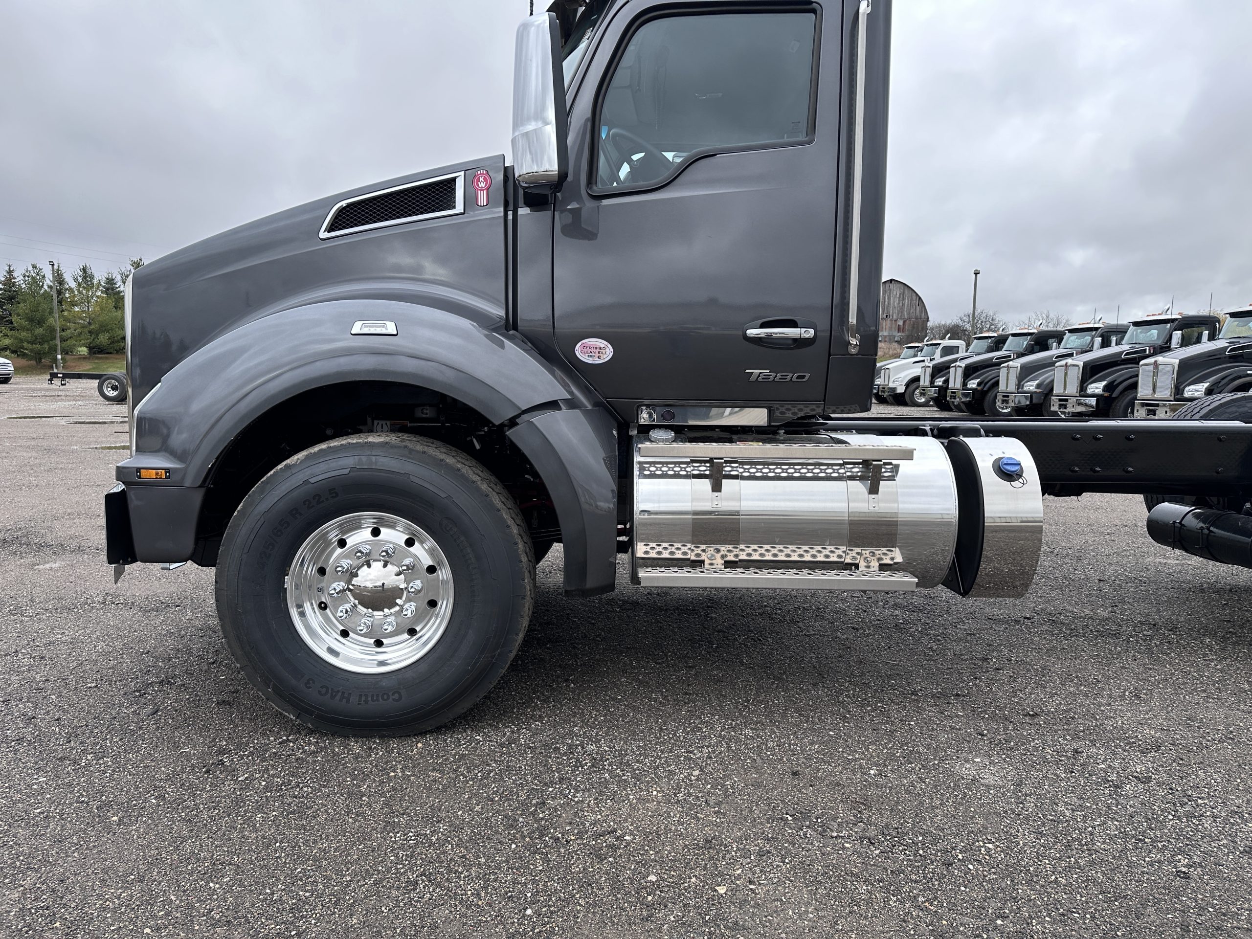 New 2025 KENWORTH T880 Hooklift Truck - image 6 of 6