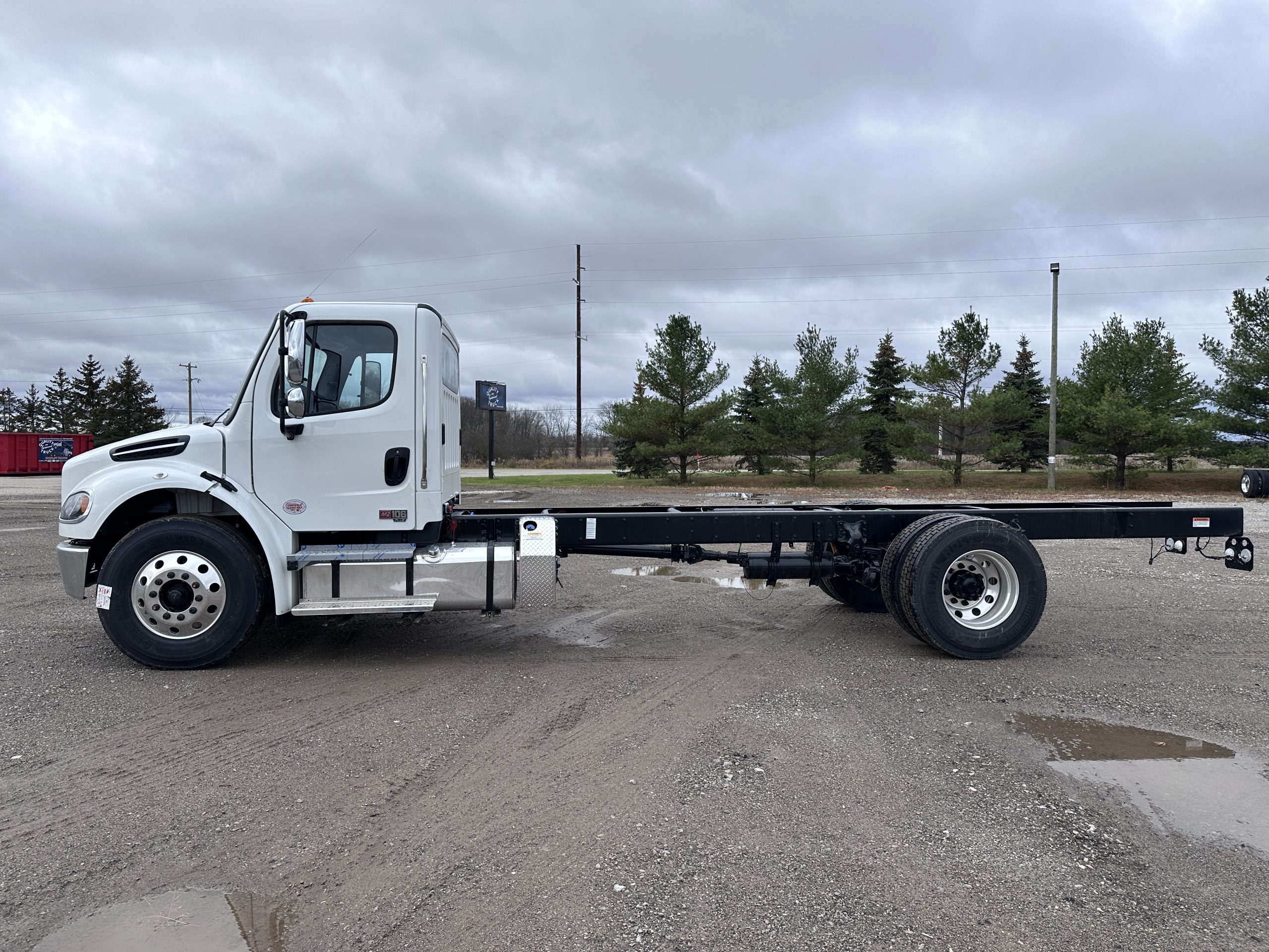 New 2025 FREIGHTLINER M2 Hooklift Truck - image 5 of 6