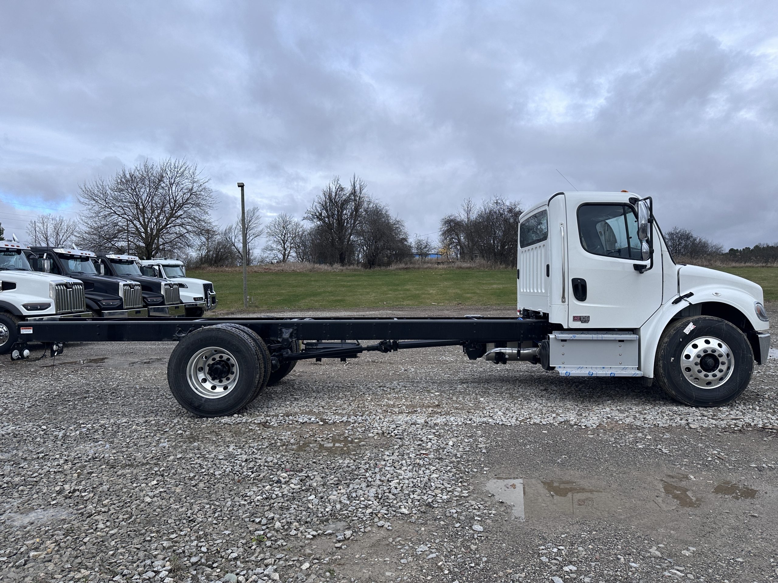 New 2025 FREIGHTLINER M2 Hooklift Truck - image 4 of 6