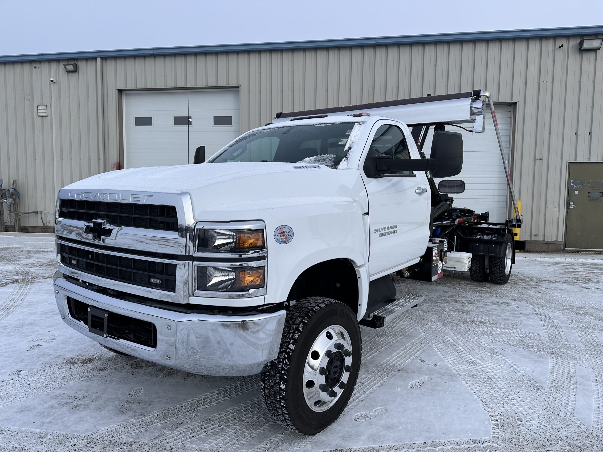 New 2024 CHEVROLET 6500 Hooklift Truck - image 1 of 6